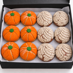 Pumpkin Spice & Oreo Concha Box  12 Pack